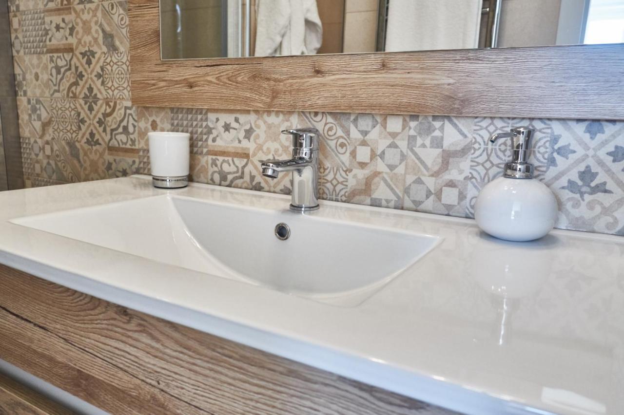 Equorum Delicious Suite - Ostuni Centro Bagian luar foto